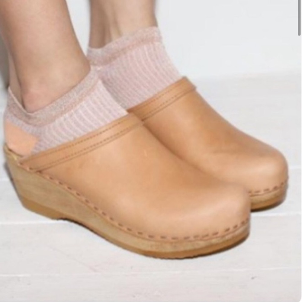 No.6 store Old School Clogs